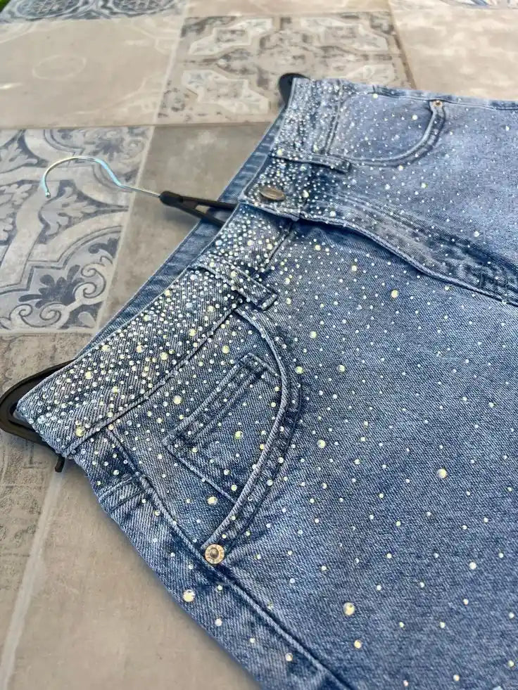 Jeans oversize con brillos