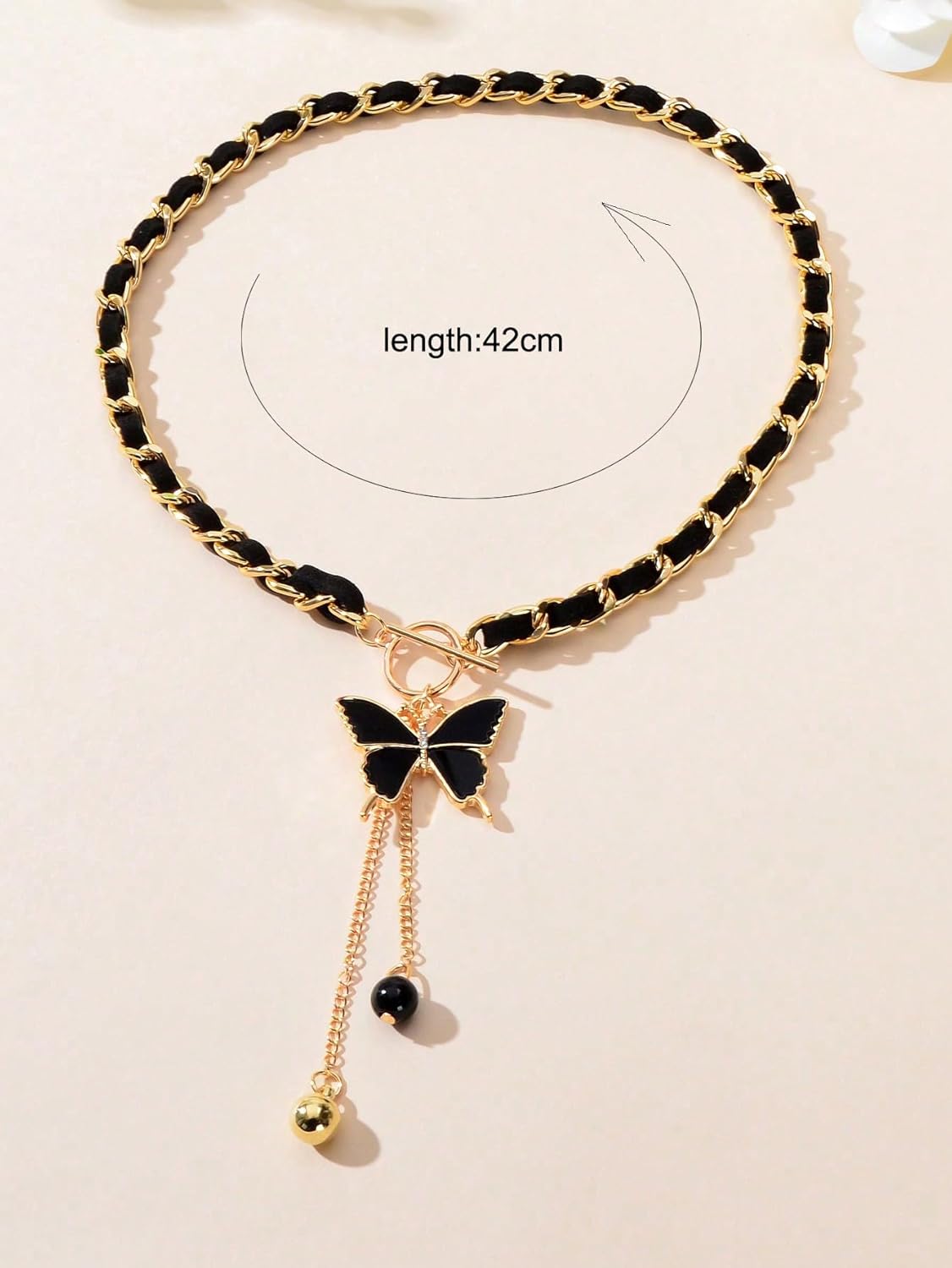 Collar de Perlas con Lazo Elegante